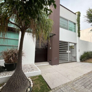 Casa en Lomas de Angelópolis I - Clúster 888