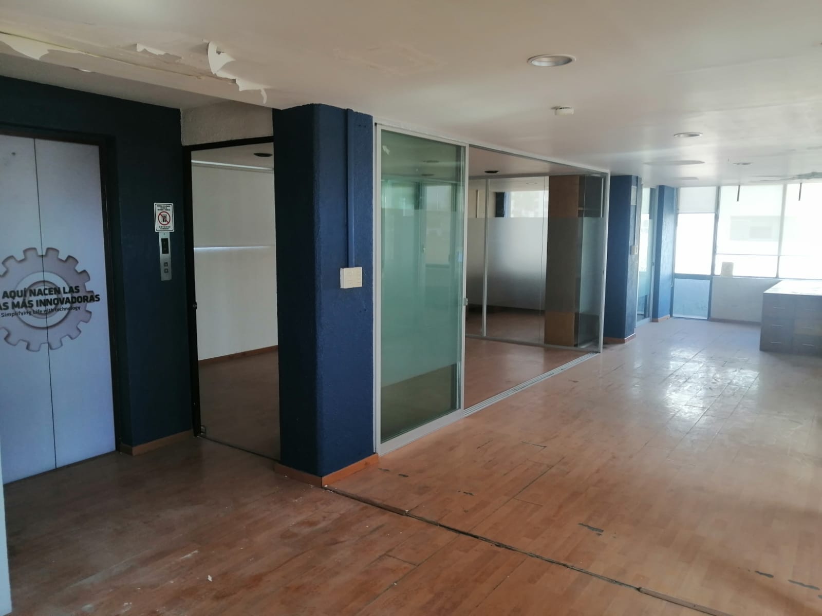 Edificio en Venta – 5 Niveles con Estacionamiento y Elevador (Av. 31 Poniente, Puebla) - Image 3