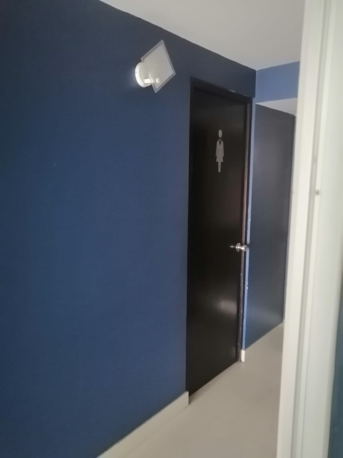 Edificio en Venta – 5 Niveles con Estacionamiento y Elevador (Av. 31 Poniente, Puebla) - Image 4