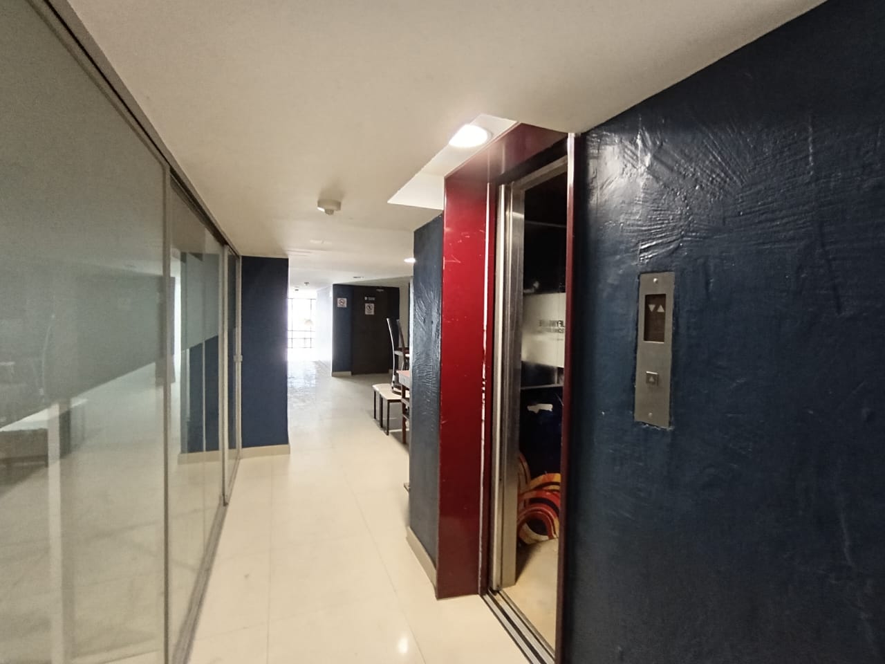 Edificio en Venta – 5 Niveles con Estacionamiento y Elevador (Av. 31 Poniente, Puebla) - Image 10